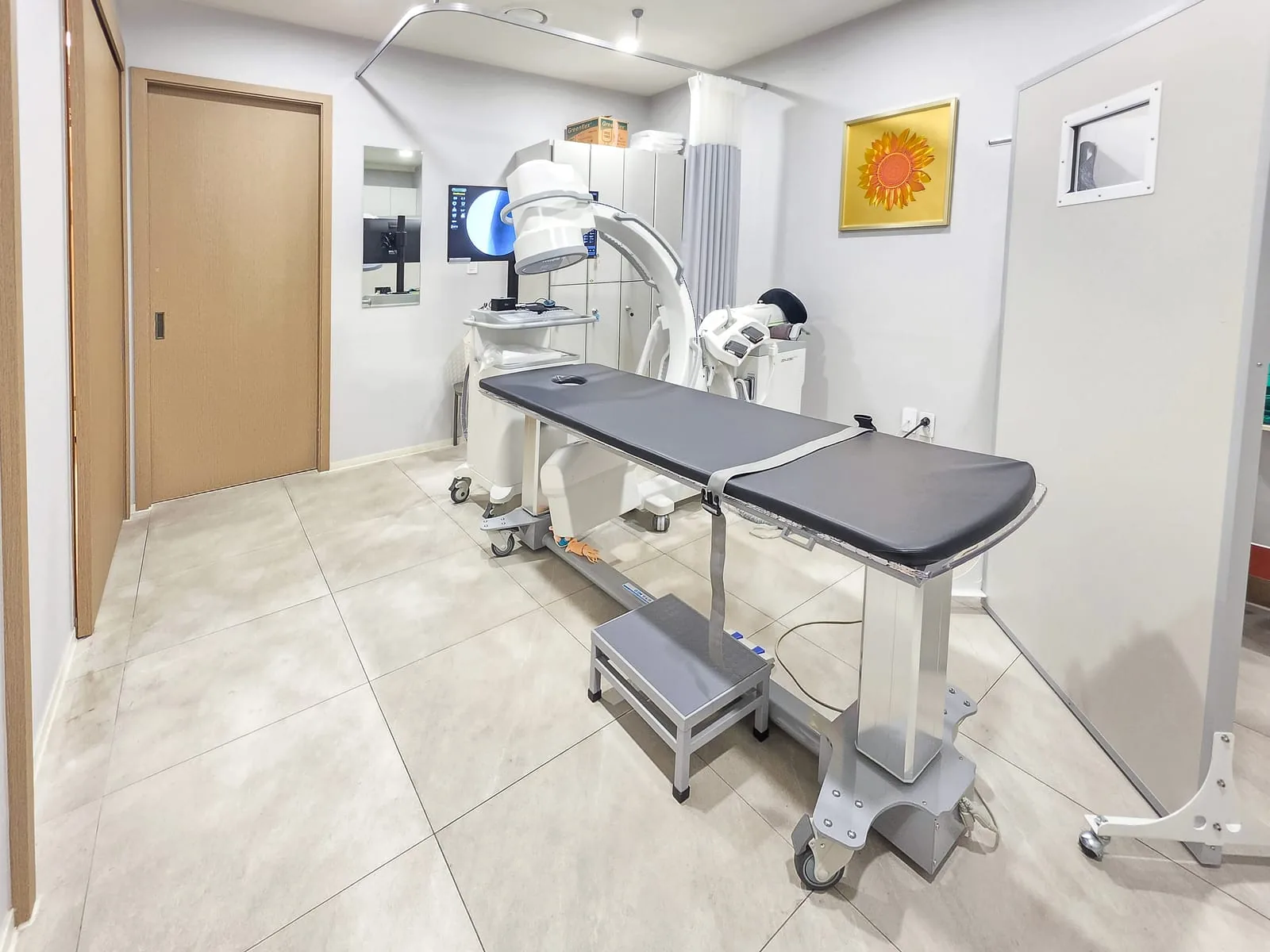 광명 철산 글로벌마취통증의학과 C-arm 신경차단술·주사치료 시술실